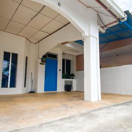 Tamu Place @ Bayas Indah Куала-Тренгану Екстер'єр фото